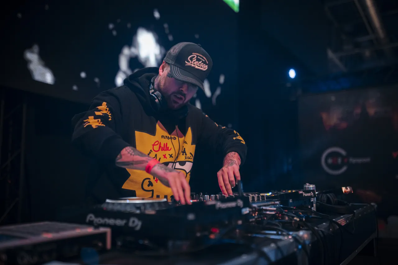 dj